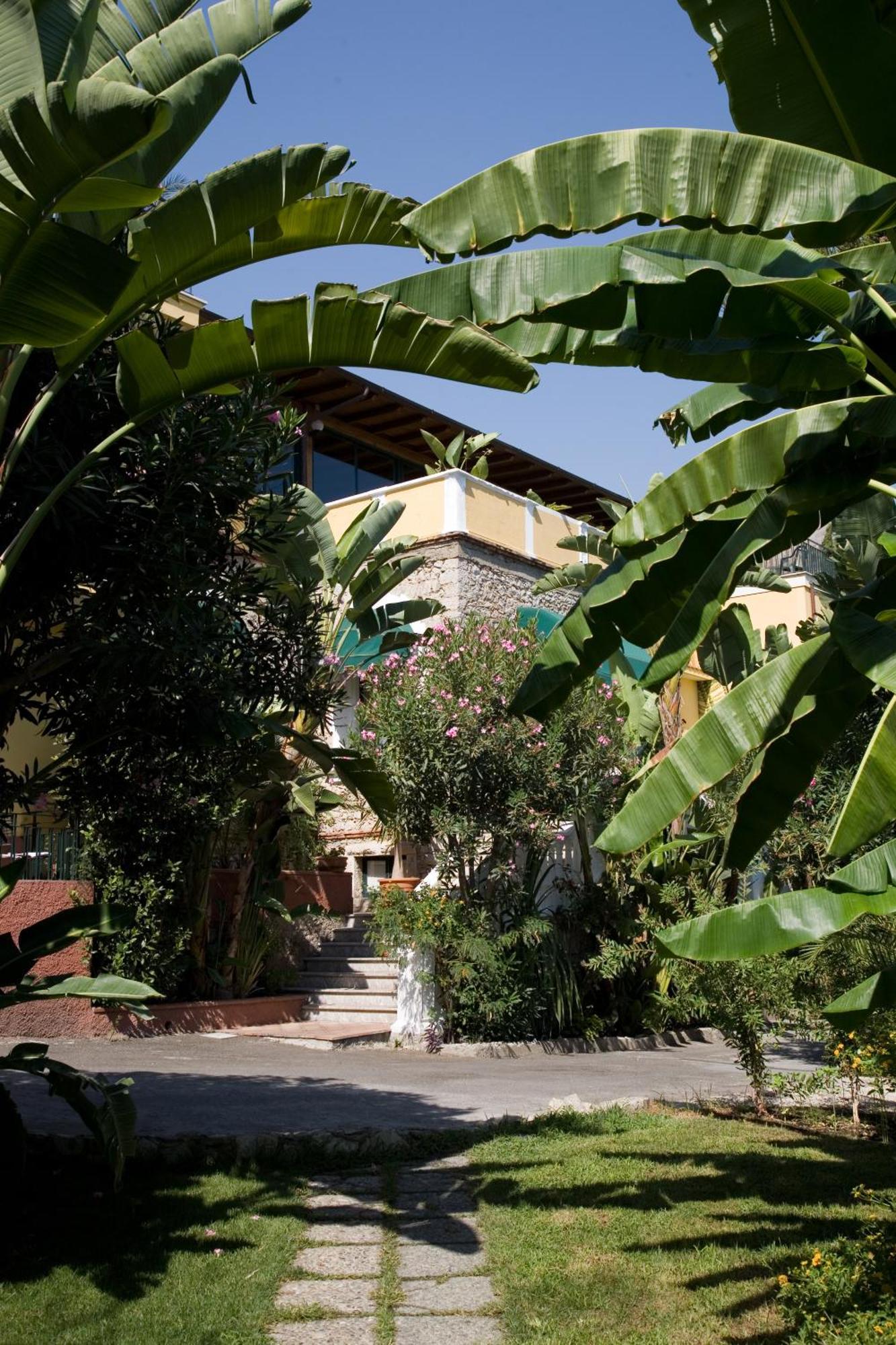 Baia Delle Sirene Taormina